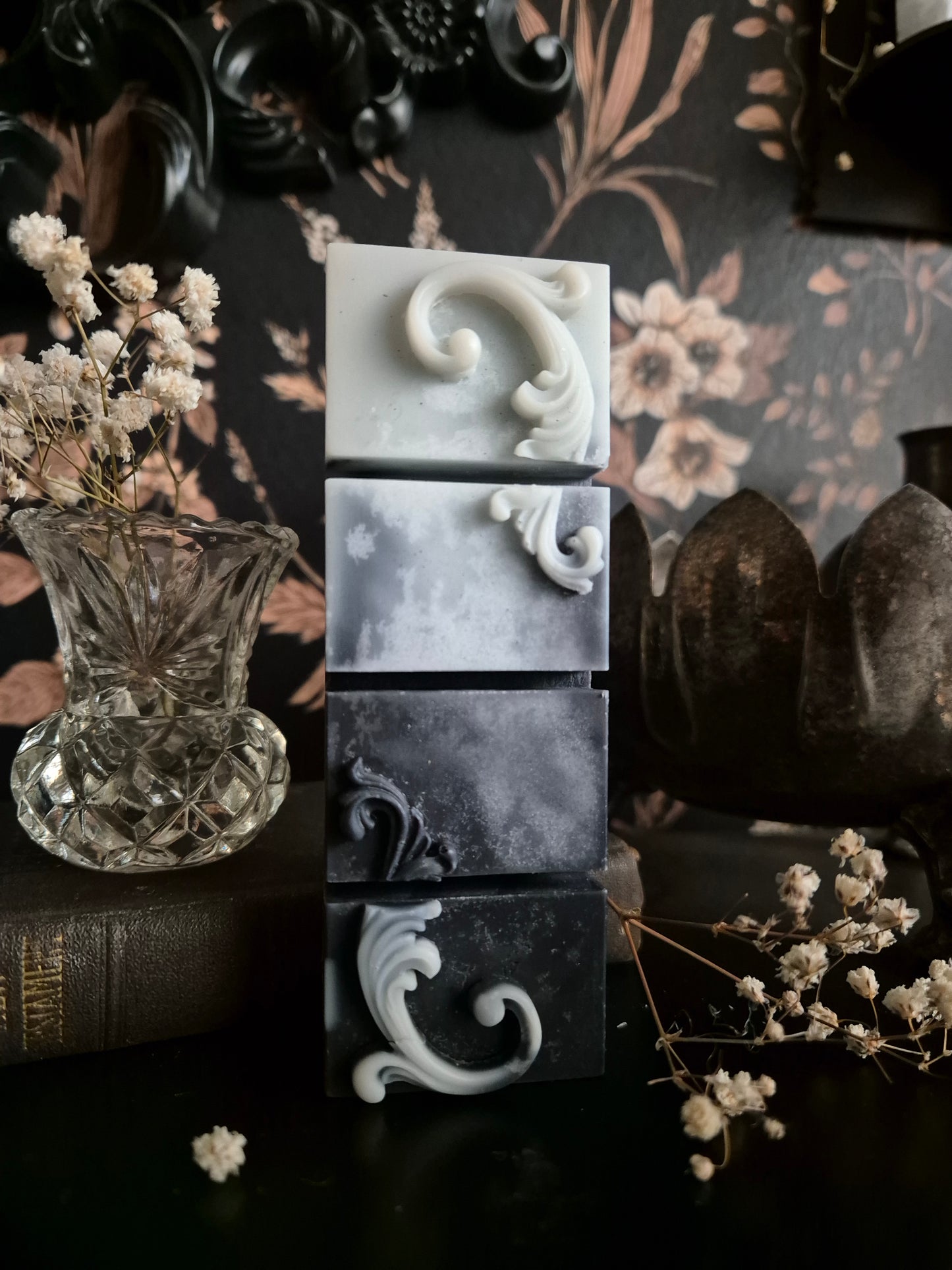 Gothic Manor Wax Melt